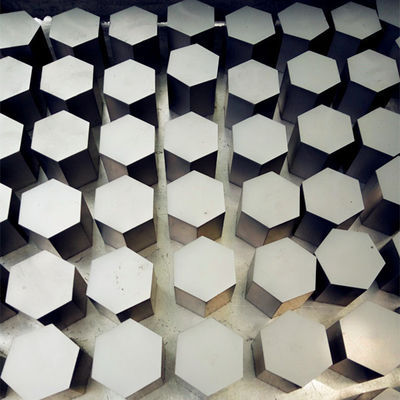 50x50mm Pressureless Sintered Silicon Carbide Ceramic Tile with >=99.0% SiC Purity for Ballistic Protection Plate