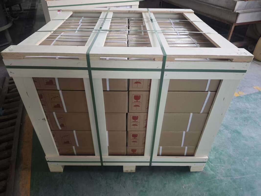50x50mm Pressureless Sintered Silicon Carbide Ceramic Tile with Protective Polymer Coating for Ballistic Protection